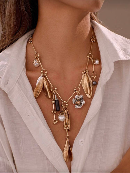 LUXURY METAL FLOWER PENDANT NECKLACE