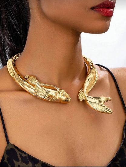 CHUNKY SHOKER FISH COLLAR NECKLACE
