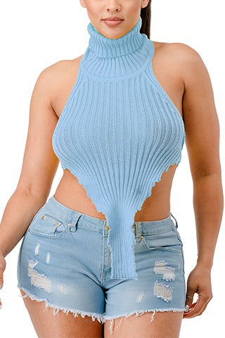 BACKLESS HALTER NECK V-HEM KNIT TOP