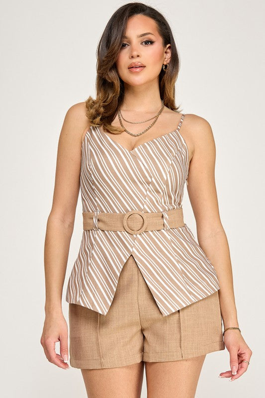 PRINTED ADJUSTABLE STRAP BELTED TOP WITH SOLID SHORT SET