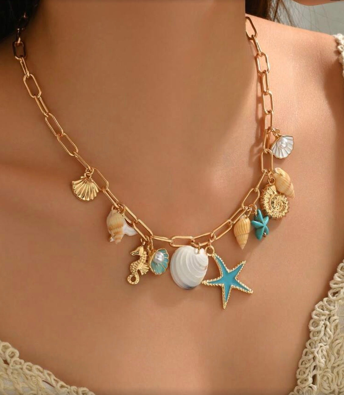 OCEAN STYLE PENDANT NECKLACE WITH SEA CHARMS & EARRINGS SET