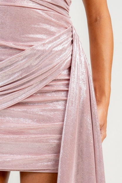 WIRE INSERT TUBE SASH RUCHED METALLIC MINI PARTY DRESS