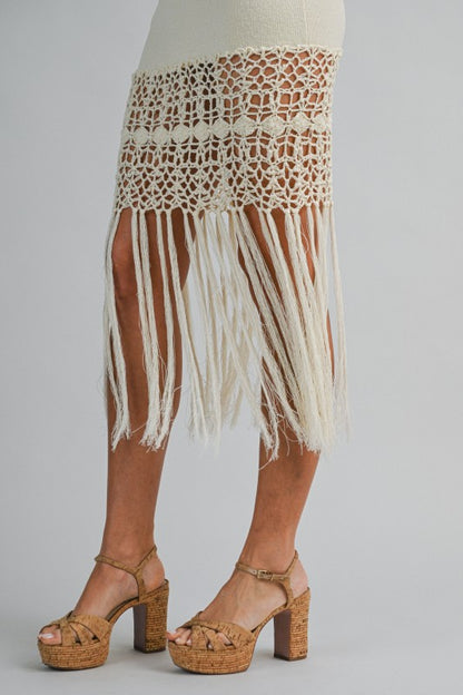 CROCHET FRINGE HEM KNIT MIDI DRESS