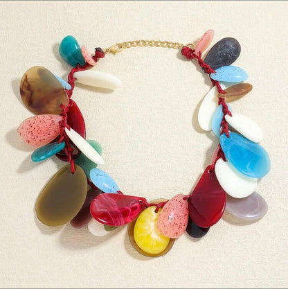 COLORED PETAL NECKLACE