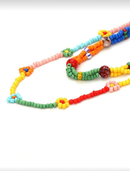 BOHEMIAN COLORED BEADED NECKLACE