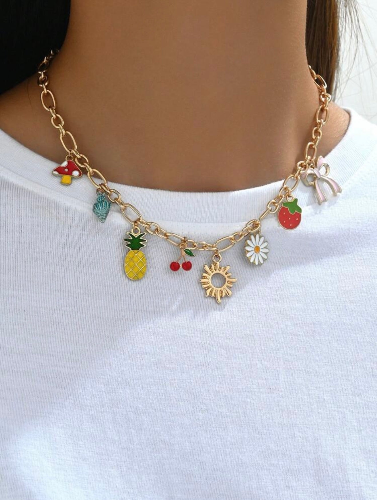 PENDANT NECKLACE