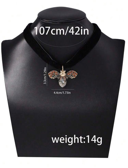 VELVET LONG ALLOY BEE ANT PENDANT NECKLACE