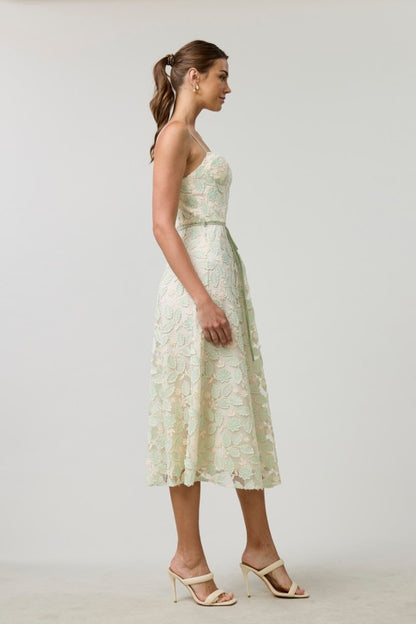 FLORAL EMBROIDERED MIDI DRESS