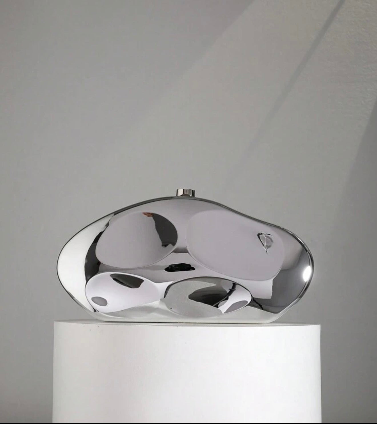 SCULPTURAL HEAVY DUTY EVENING CLUTCH BAG