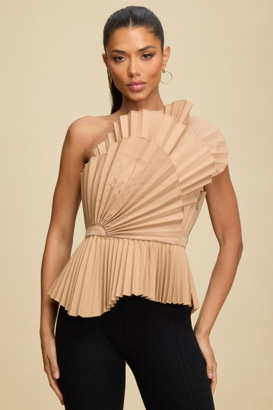 PLEATED ACCENT TOP