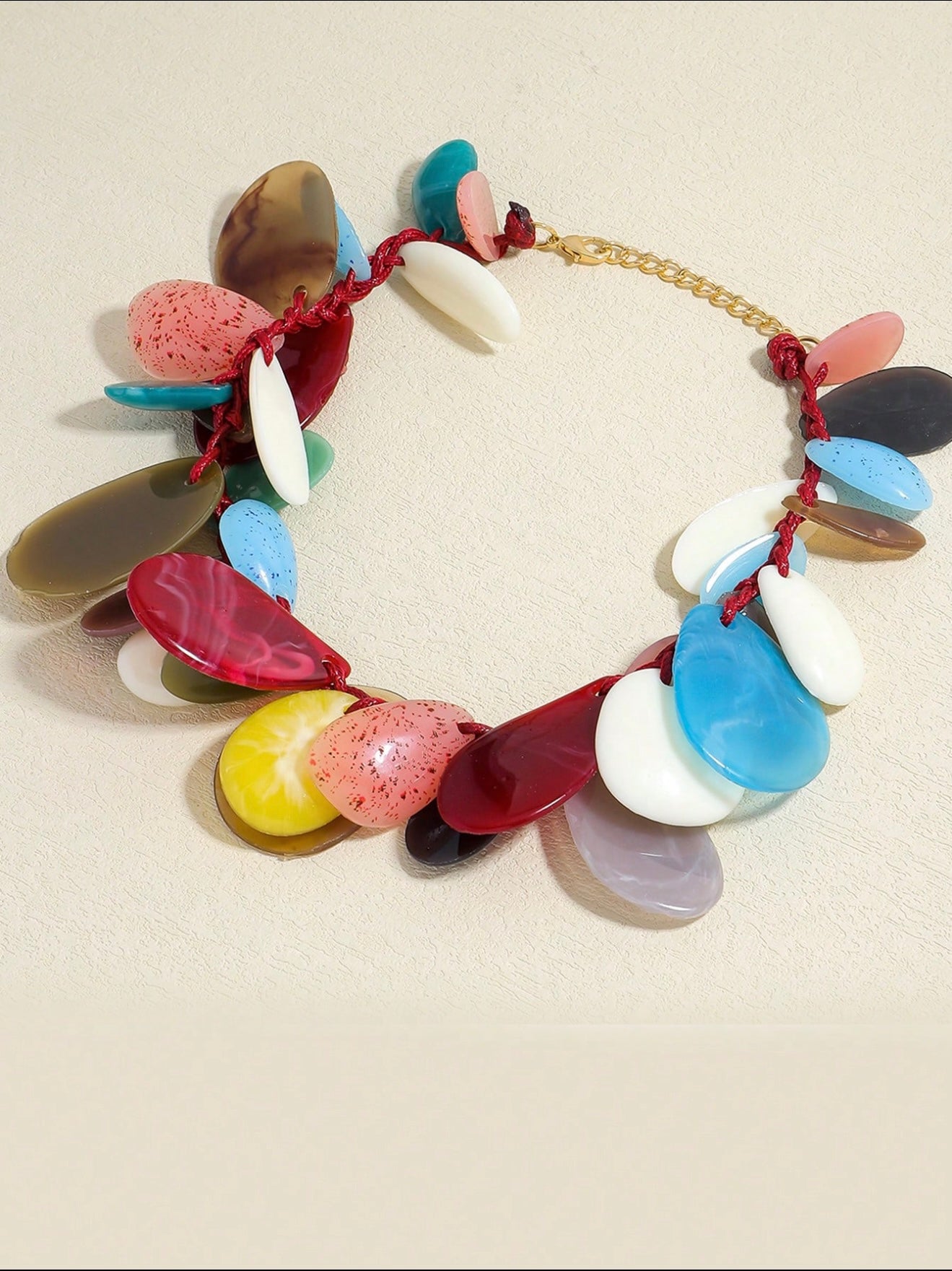 COLORED PETAL NECKLACE