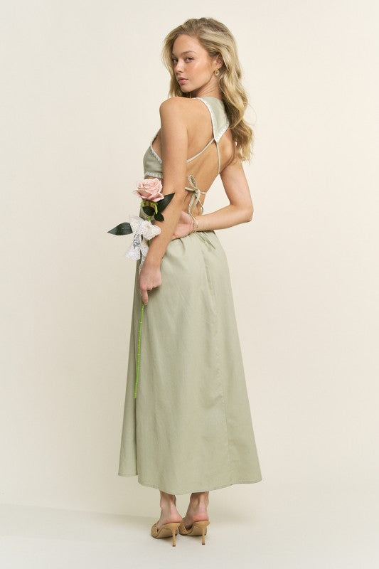 CONTRAST THREAD CUT OUT DETAIL MAXI DRESS