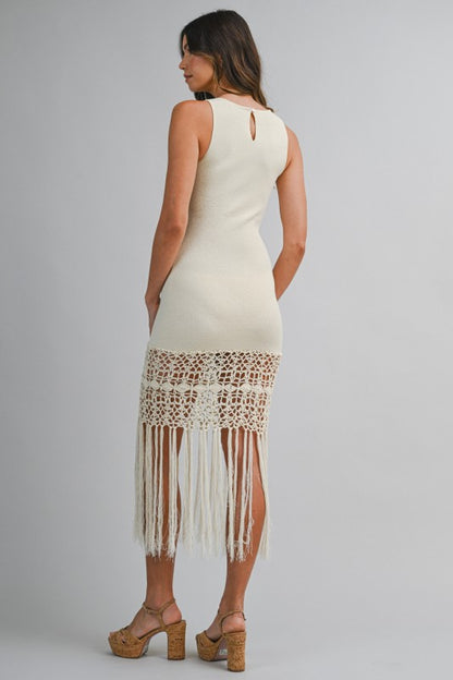 CROCHET FRINGE HEM KNIT MIDI DRESS