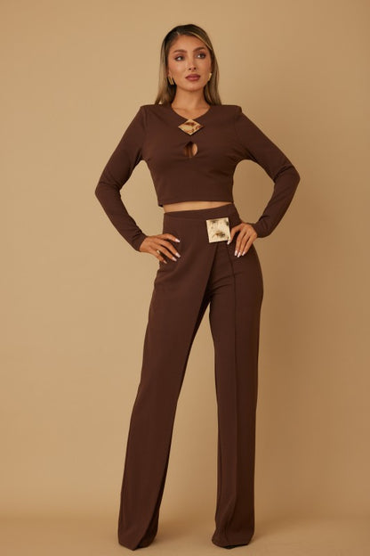 CROP TOP PANTS SET WITH GOLD ACCESSORIES
