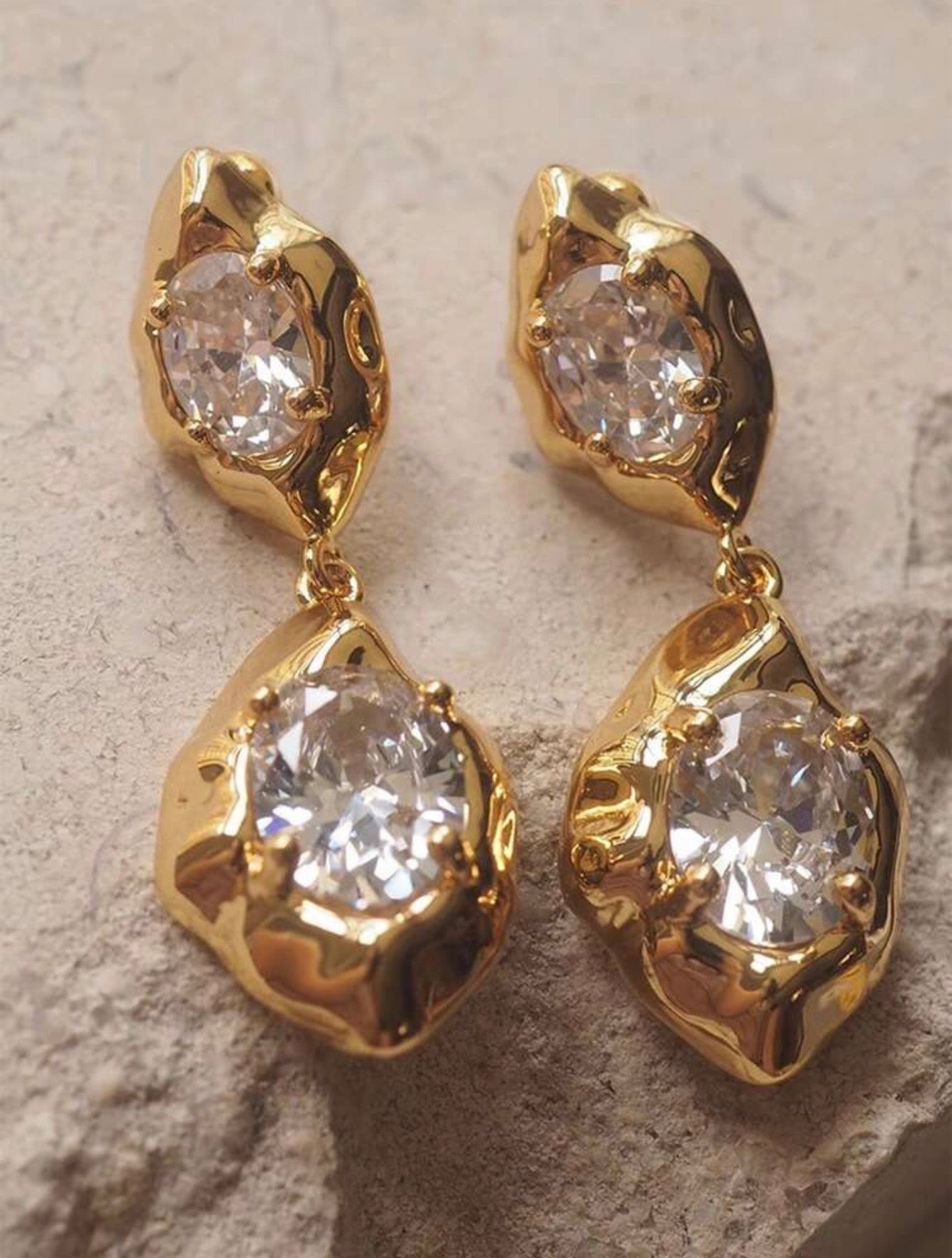ASYMMETRICAL GEOMETRIC EARRINGS