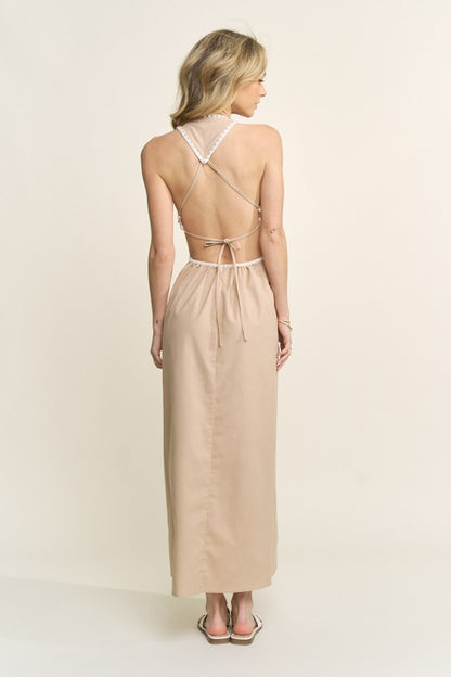 CONTRAST THREAD CUT OUT DETAIL MAXI DRESS