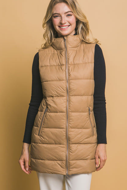 SLEEVLESS PUFFER VVEST WITH POCKETS