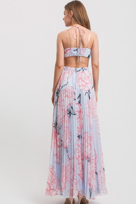 HALTER NECK OPEN BACK PLEATED MAXI DRESS