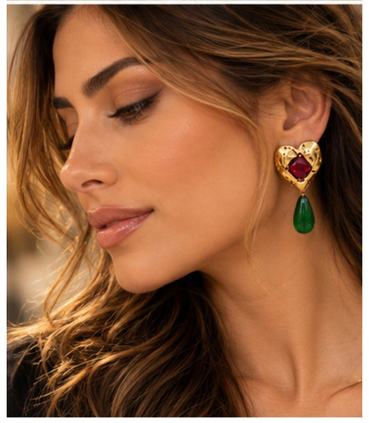 VINTAGE HEART SHAPED WATER DROP EARRINGS
