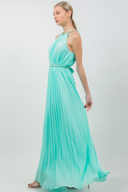 SOLID SLEEVELESS CHAIN HALTER NECK W CHAIN BELT PLEATED MAXI DRESS