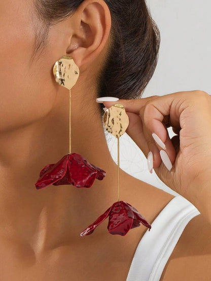 VINTAGE TEXTURED FLORAL DROP EARRINGS