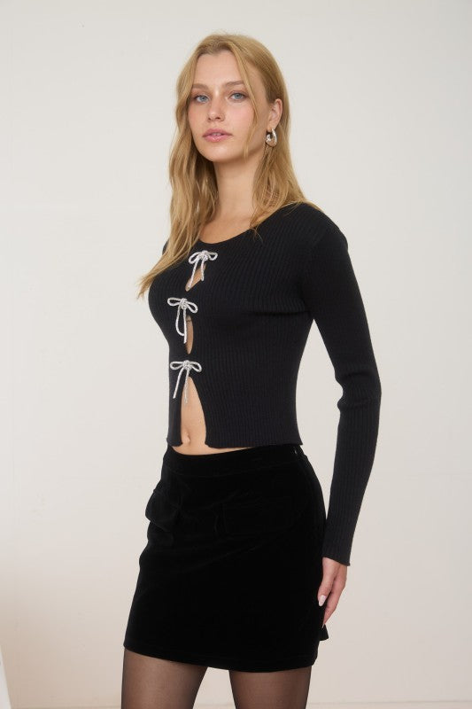FRONT JEWELED BOW CUT OUT DETAIL KNIT CARDIGAN