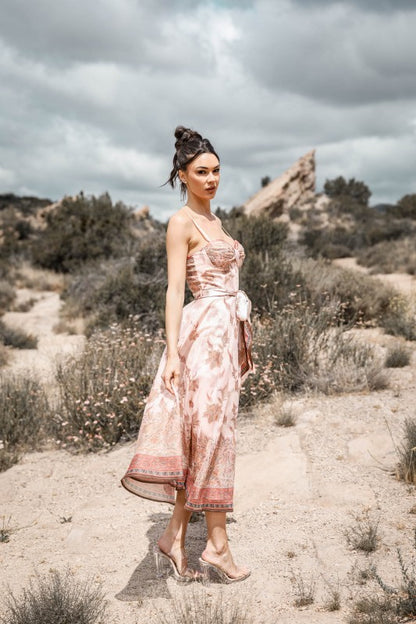 SWEETHEART NECK SPAGHETTI STRAP PRINTED MIDI DRESS