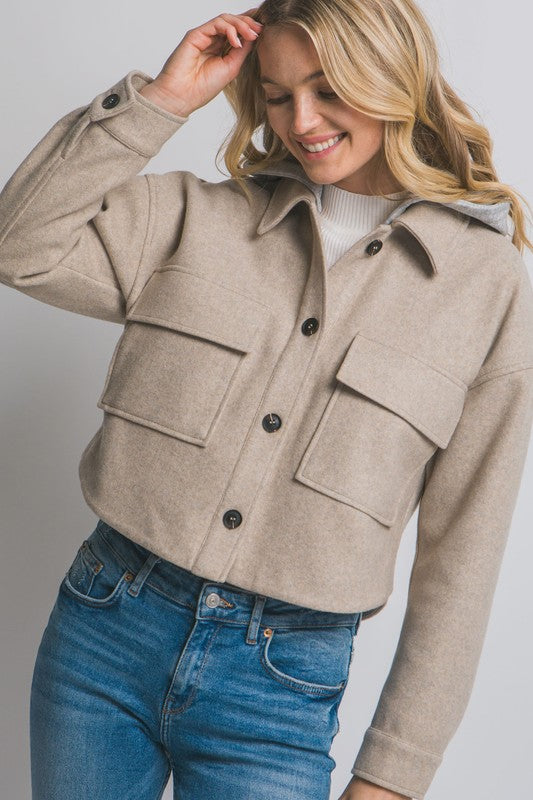 CROPPED FLEECE SHACKET WITH REMOVABLE HOOD