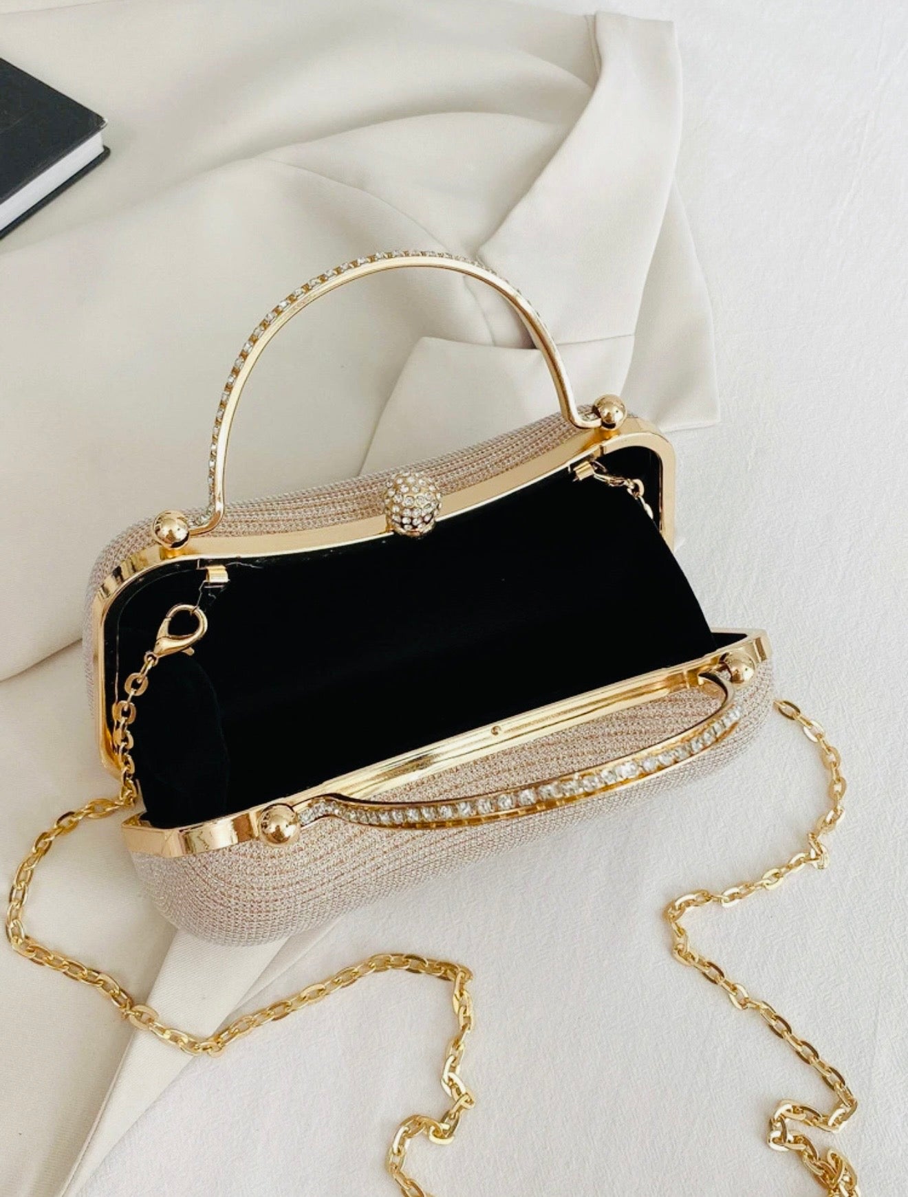 GLITTERING EVENING CLUTCH BAG