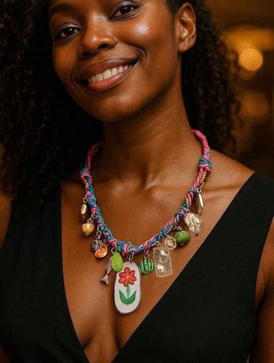 COLORFUL HANDWOVEN PENDANT CHARM NECKLACE
