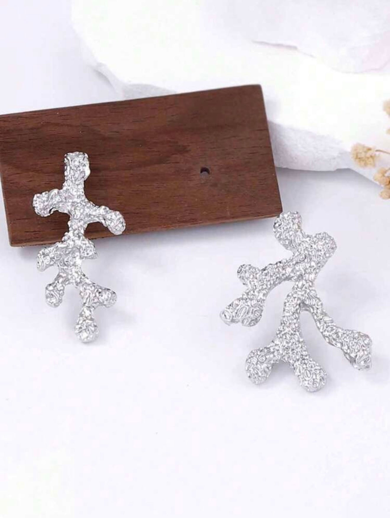 SILVER CORAL STUD EARRINGS