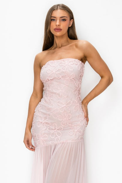 3D FLORAL LACE TUBE MESH DROPPED MAXI DRESS