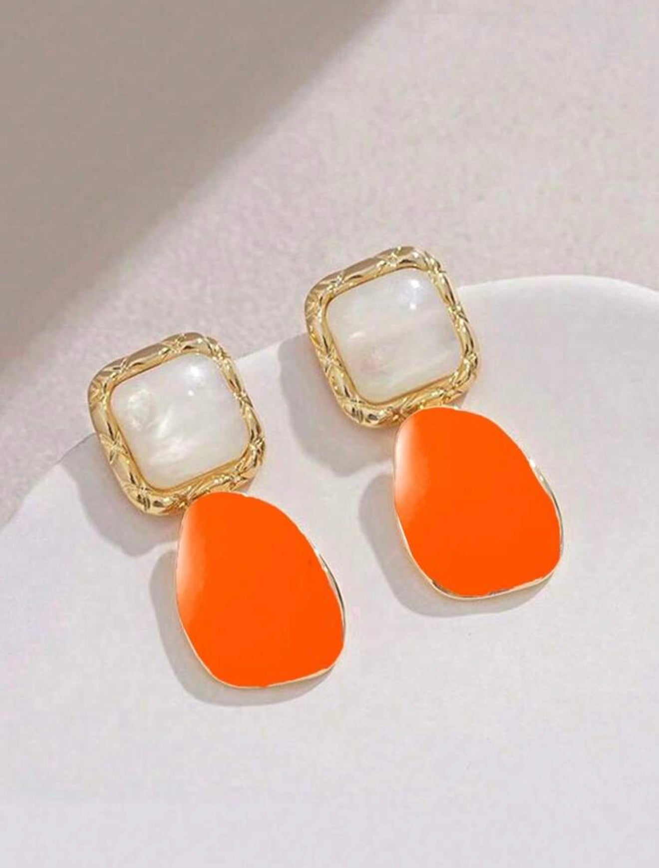 SQUARE EARRINGS