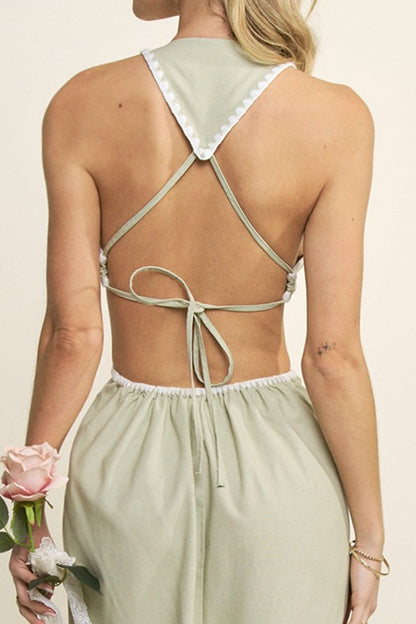 CONTRAST THREAD CUT OUT DETAIL MAXI DRESS