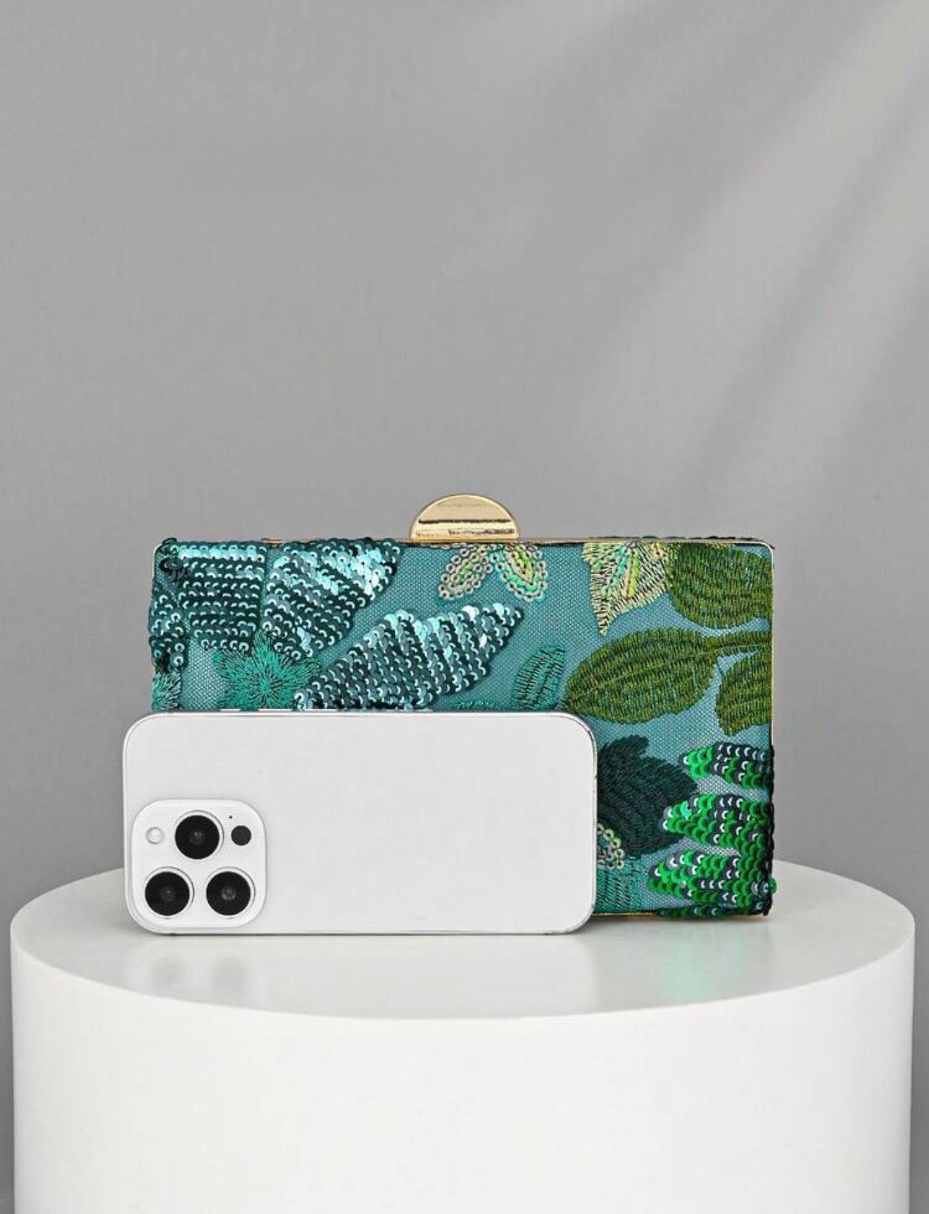 SEQUIN EMBROIDERED FLORAL CLUTCH BAG