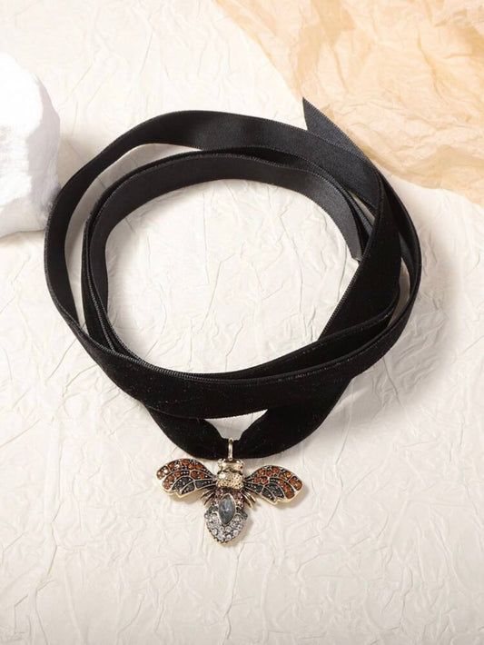 VELVET LONG ALLOY BEE ANT PENDANT NECKLACE