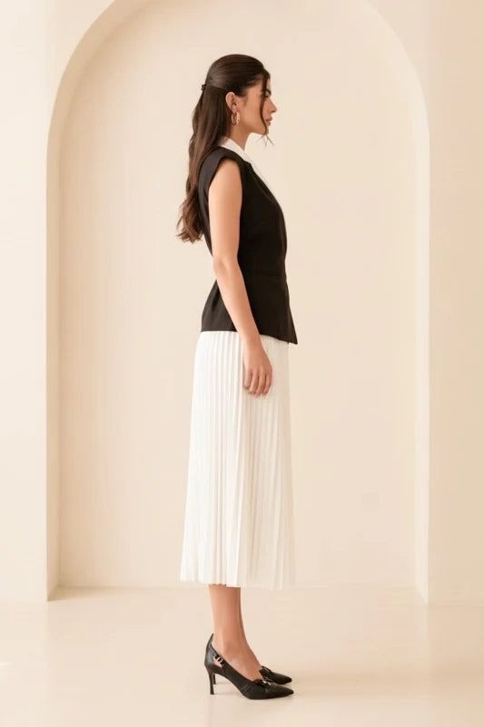 MIDI PLEATED DRESS WITH WAIST BELT