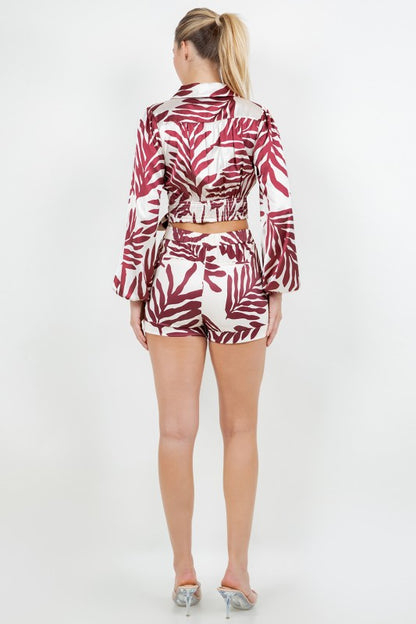 PRINTED LONG SLEEV CROP TOP SHORTS SET