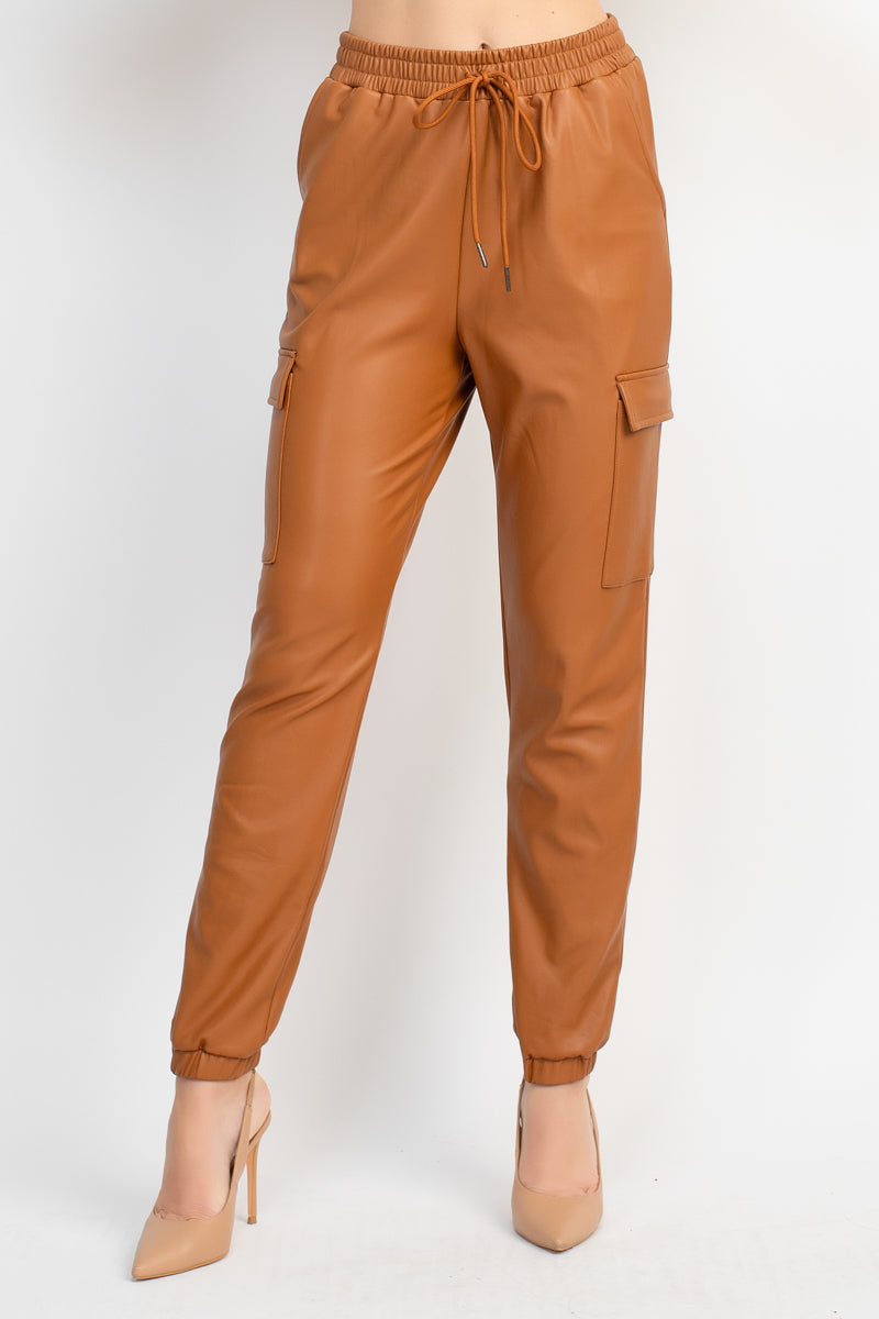 CARGO-JOGGERHOSE AUS KUNSTLEDER