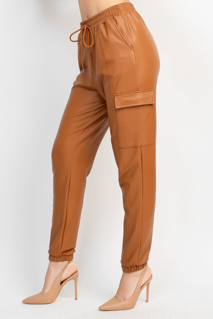 CARGO-JOGGERHOSE AUS KUNSTLEDER