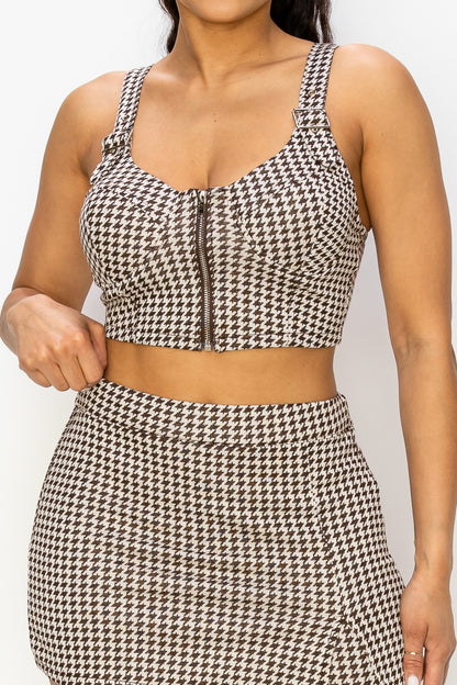 SET AUS CROP-TOP UND SKORT MIT BUSTIER