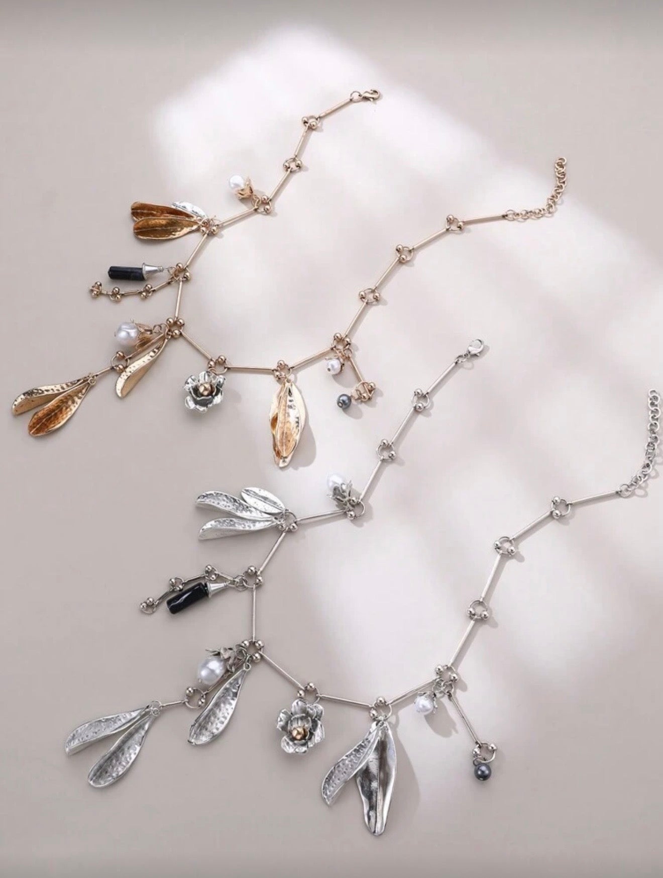 LUXURY METAL FLOWER PENDANT NECKLACE
