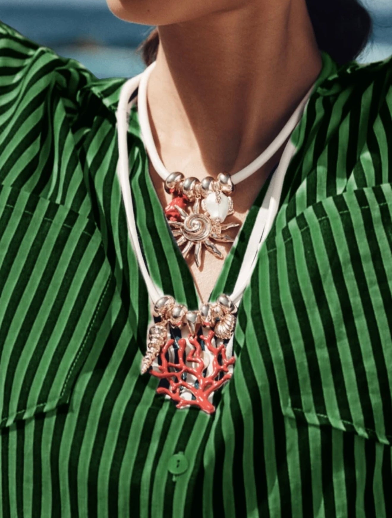 2 PCS CORAL PENDANT NECKLACE WITH LEATHER CORD