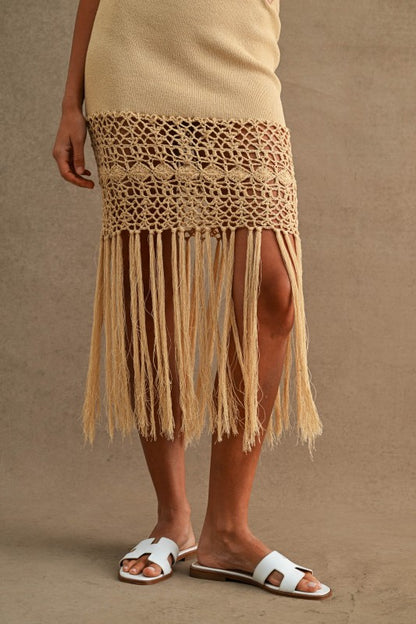 CROCHET FRINGE HEM KNIT MIDI DRESS