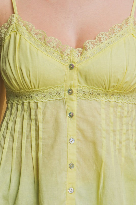 LACE TRIM LINEN TOP