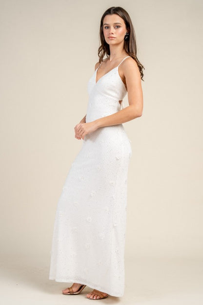 MAXI STRAPY DRESS WITH FLORAL APPLIQUE