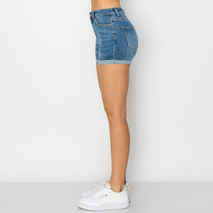 BASIC SHORTS WITH ROLLED CUFF