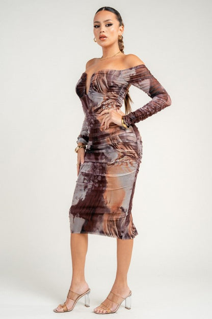 OFF SHOULDER LONG SLEEVE BODYCON MIDI DRESS
