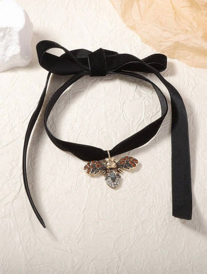 VELVET LONG ALLOY BEE ANT PENDANT NECKLACE
