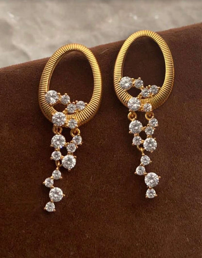 OVAL HOOP EARRINGS WITH STONE TASSELS